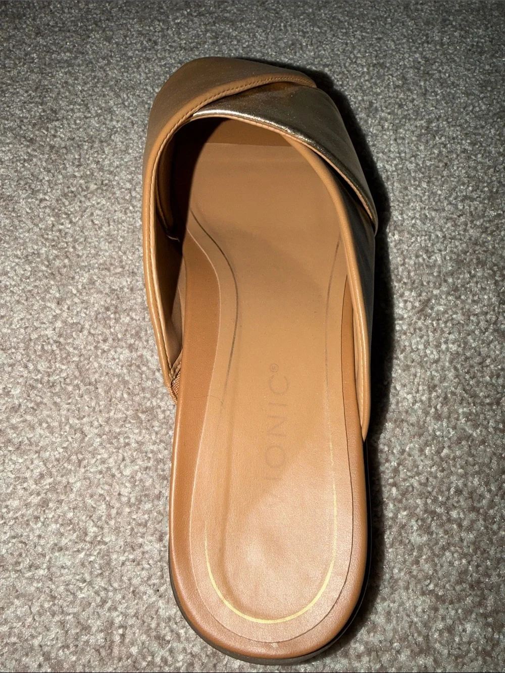 Vionic Two-Tone Tan and Gold Slide Sandals - Picture 4 of 5